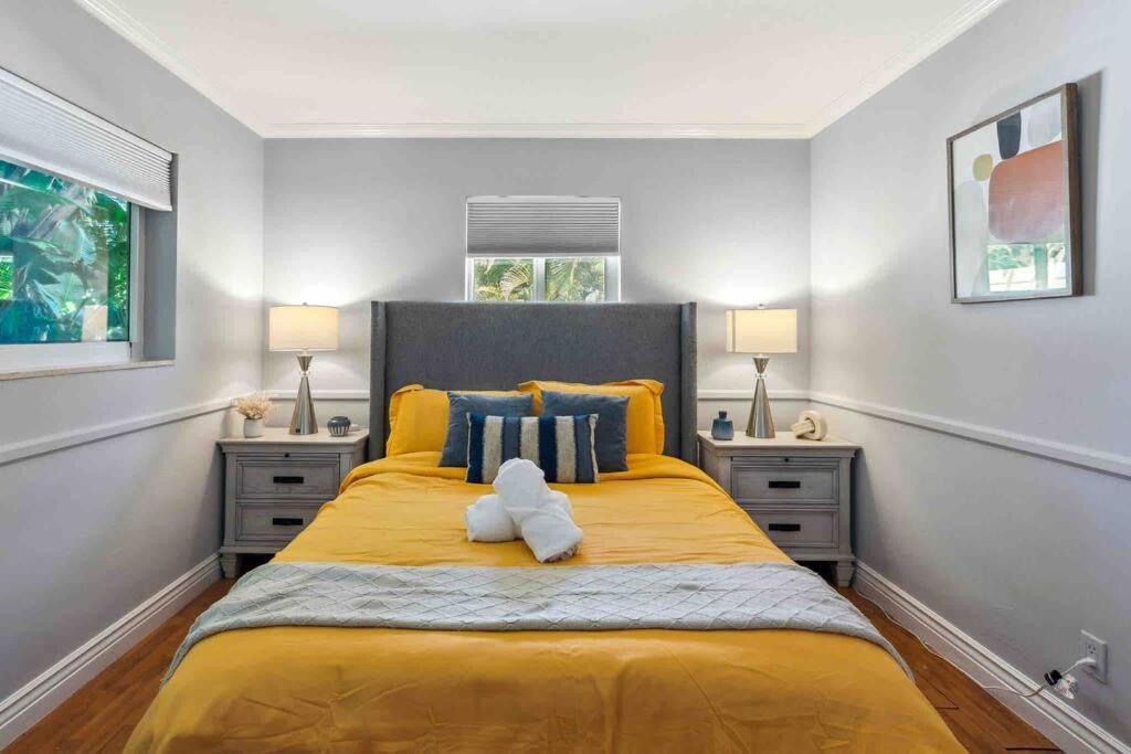 Private Oasis With Pool Near Beaches, Dining & Las Olas Fort Lauderdale Bagian luar foto