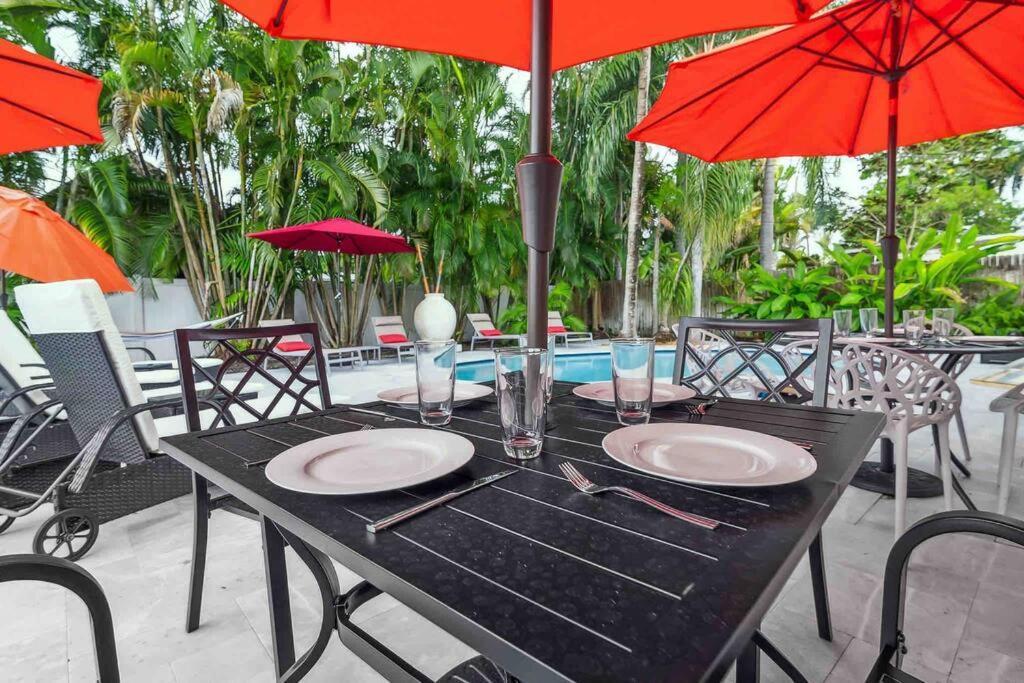 Private Oasis With Pool Near Beaches, Dining & Las Olas Fort Lauderdale Bagian luar foto