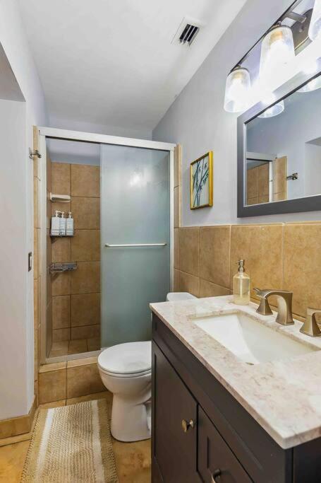 Private Oasis With Pool Near Beaches, Dining & Las Olas Fort Lauderdale Bagian luar foto